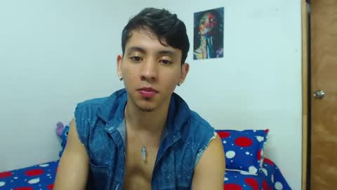 Snapshot of your_boy_hot chatting on 3, 5, 2026 your boy online show from 3, 5, 2026