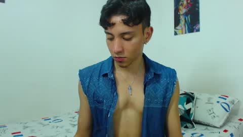 Snapshot of your_boy_hot chatting on 31, 5, 2026 your boy online show from 31, 5, 2026