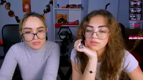 Snapshot of your_bunny12 chatting on 28, 10, 2025 your bunny12 online show from 28, 10, 2025