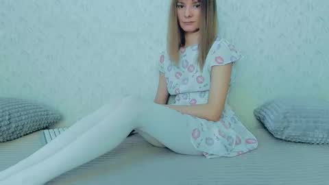 Lily online show from 26, 2, 2025