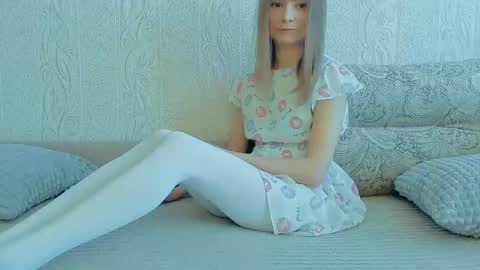 Lily online show from 10, 3, 2025