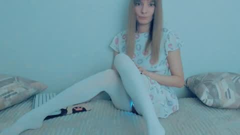 Lily online show from 4, 11, 2025