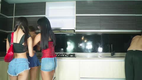 Snapshot of your_dolls chatting on 18, 2, 2026 Aysel Chloe Noa and Zoe online show from 18, 2, 2026