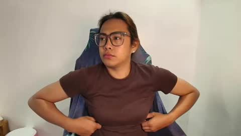 your_dreamgirlxxx69 online show from 23, 3, 2026