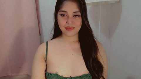 Snapshot of your_gwen22 chatting on 21, 11, 2025 GWEN online show from 21, 11, 2025