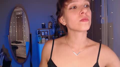 Alex and Kris long hair online show from 15, 9, 2025