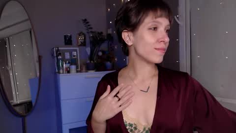 Alex and Kris long hair online show from 6, 10, 2025