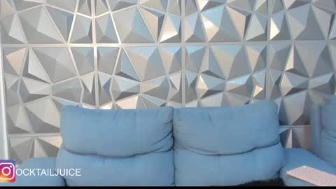 Snapshot of your_juice_ocktail chatting on 22, 9, 2025 your_juice_ocktail online show from 22, 9, 2025