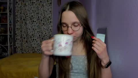 Leslie online show from 2, 3, 2025