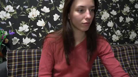 Snapshot of your_little_flexible_girl chatting on 27, 12, 2024 Meri online show from 27, 12, 2024