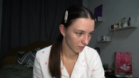 Snapshot of your_little_flexible_girl chatting on 3, 1, 2025 Meri online show from 3, 1, 2025