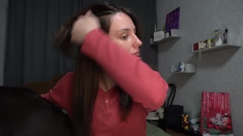 Snapshot of your_little_flexible_girl chatting on 4, 1, 2025 Meri online show from 4, 1, 2025