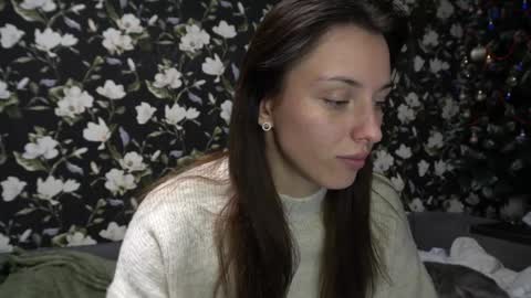 Snapshot of your_little_flexible_girl chatting on 12, 1, 2025 Meri online show from 12, 1, 2025