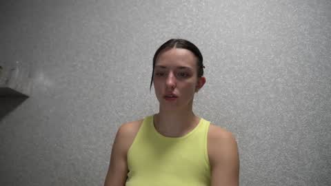 Snapshot of your_little_flexible_girl chatting on 4, 2, 2025 Meri online show from 4, 2, 2025