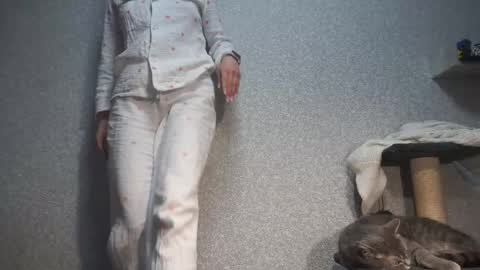 Snapshot of your_little_flexible_girl chatting on 24, 2, 2025 Meri online show from 24, 2, 2025