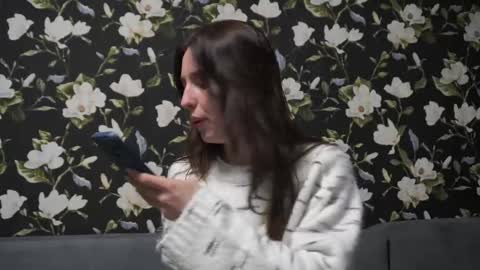 Snapshot of your_little_flexible_girl chatting on 8, 3, 2025 Meri online show from 8, 3, 2025