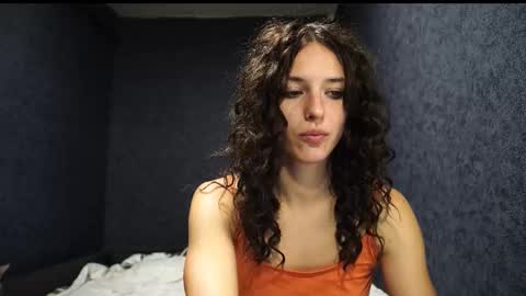 Snapshot of your_little_flexible_girl chatting on 26, 10, 2025 Meri online show from 26, 10, 2025