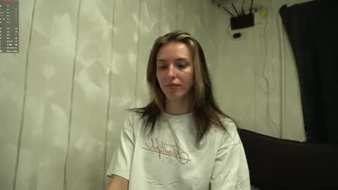 Snapshot of your_little_flexible_girl chatting on 6, 5, 2026 Meri online show from 6, 5, 2026