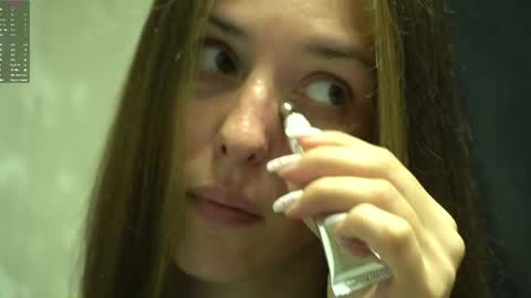 Snapshot of your_little_flexible_girl chatting on 15, 5, 2026 Meri online show from 15, 5, 2026