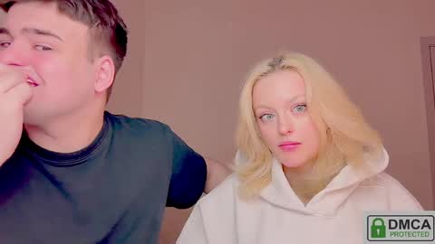 your_molly_mark online show from 28, 4, 2026