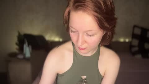 Snapshot of your_moonlight_ chatting on 22, 4, 2026 Mia online show from 22, 4, 2026