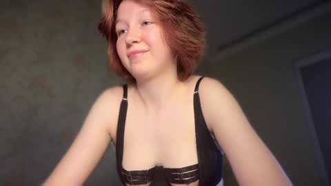 Snapshot of your_moonlight_ chatting on 3, 6, 2026 Mia online show from 3, 6, 2026