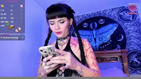 Daniela  Help me reach 100 likes online show from 23, 4, 2026