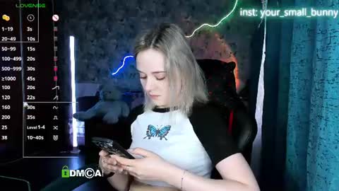 Snapshot of your_small_bunny chatting on 22, 6, 2026 Molly online show from 22, 6, 2026