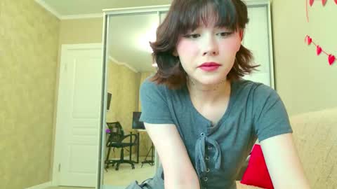 Snapshot of your_tender_doll chatting on 28, 9, 2025 Alice online show from 28, 9, 2025
