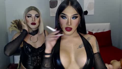 TRICXIEBELLE online show from 15, 10, 2025