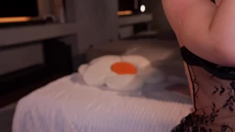 Alexis online show from 8, 6, 2026