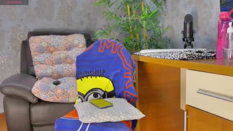 Anna online show from 16, 2, 2025