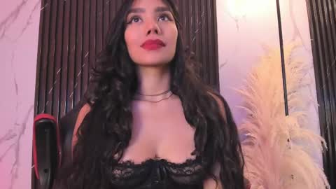 Snapshot of yourcutemolly chatting on 10, 3, 2025 Selena online show from 10, 3, 2025