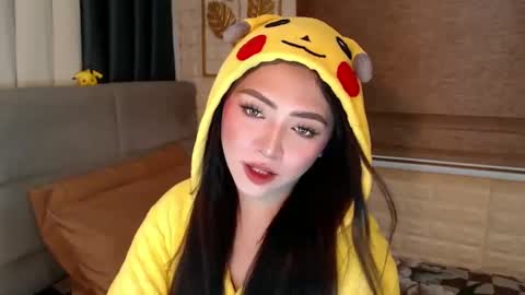 JEN  online show from 6, 1, 2025