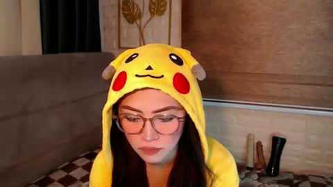 JEN  online show from 8, 1, 2025