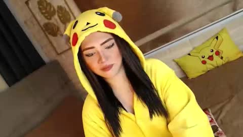 JEN  online show from 20, 9, 2025