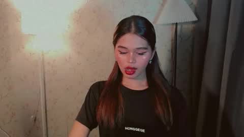 Snapshot of yourfavoratesunshine chatting on 8, 10, 2025 Sunshine online show from 8, 10, 2025