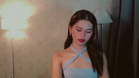 Snapshot of yourfavoratesunshine chatting on 12, 10, 2025 Sunshine online show from 12, 10, 2025