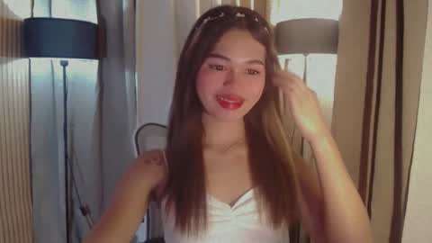 Snapshot of yourfavoratesunshine chatting on 2, 11, 2025 Sunshine online show from 2, 11, 2025