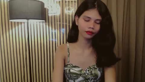 Vivian online show from 3, 11, 2025