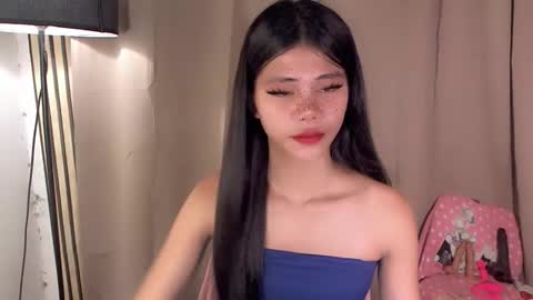 Vivian online show from 21, 4, 2026