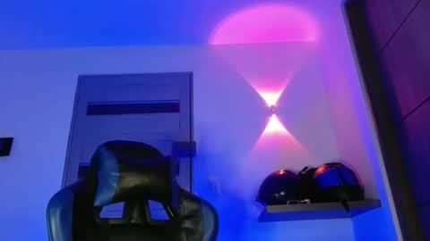 yourfavorite_bigclit online show from 23, 4, 2026