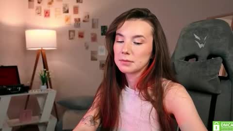 Snapshot of yourfrenchteacher chatting on 7, 11, 2025 Chloe online show from 7, 11, 2025