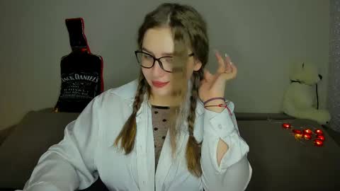 Snapshot of yourgem__ chatting on 3, 3, 2025 yourgem__ online show from 3, 3, 2025