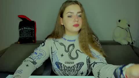 Snapshot of yourgem__ chatting on 11, 9, 2025 yourgem__ online show from 11, 9, 2025