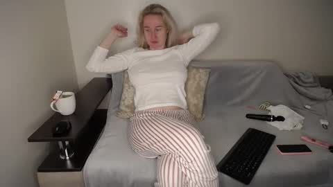 Iamyourdream online show from 15, 3, 2026