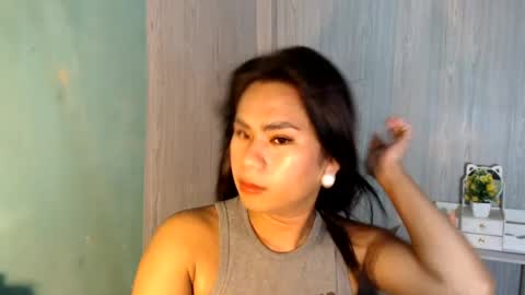 Snapshot of yourhottie_winxxx chatting on 30, 7, 2026 Mauie online show from 30, 7, 2026