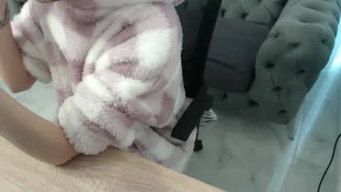 yourlilsin online show from 26, 3, 2026