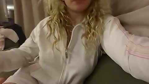 yourlittlegoddess online show from 5, 3, 2026