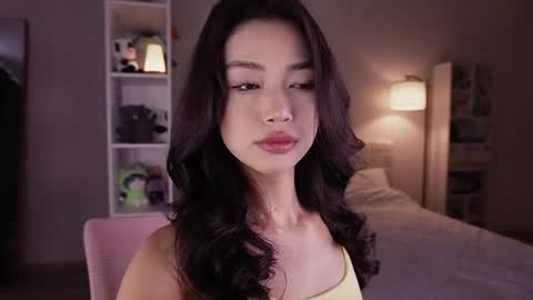 yourlittlesunrise_ online show from 20, 6, 2026
